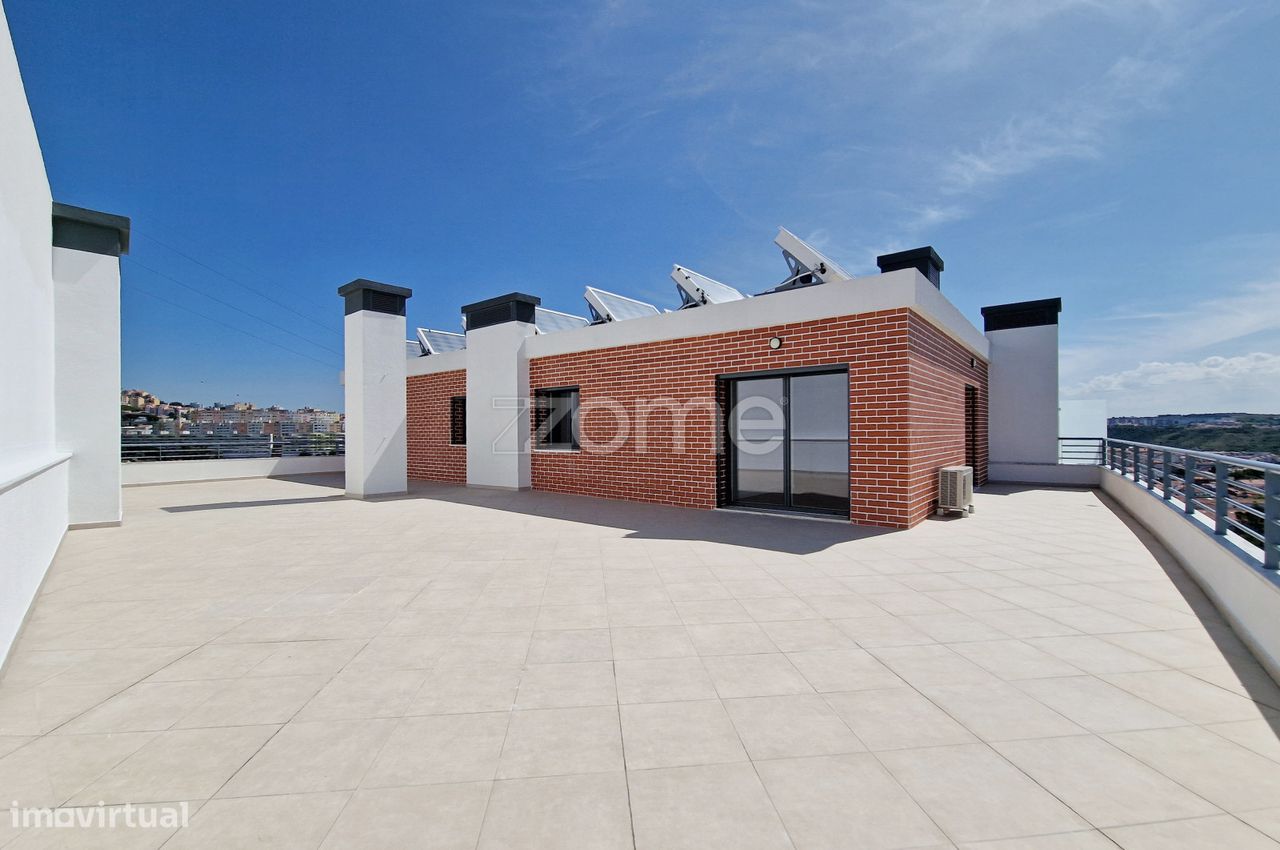 4 bedrooms Apartment in Odivelas, Portugal No. 86430