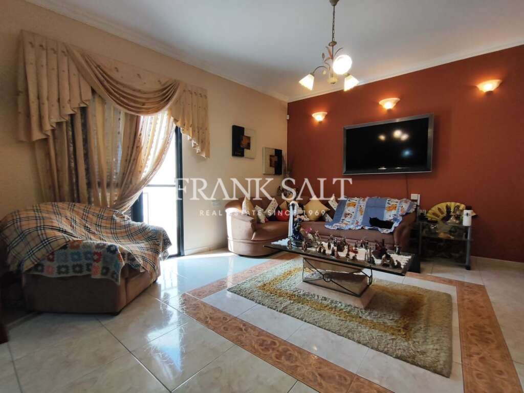 Maisonette de 3 dormitorios en Bormla, Malta No. 2480