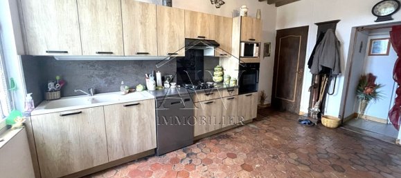 4 bedrooms House in Sainte-Genevieve, France No. 44147 3