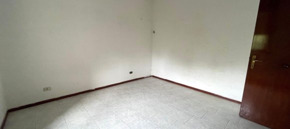 Apartamento de 4 habitaciónes en Pioltello, Italy No. 318545 10