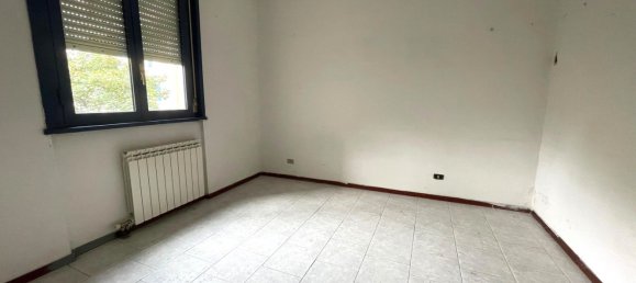 Apartamento de 4 habitaciónes en Pioltello, Italy No. 318545 8