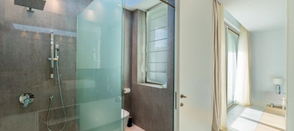 Вилла с 4 спальнями в Малага, Испания № 23990 15