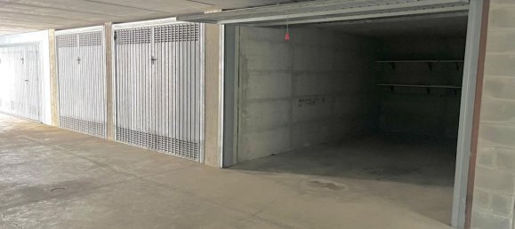 Garagem em Parma, Italy 20 m² N.º 337642 8