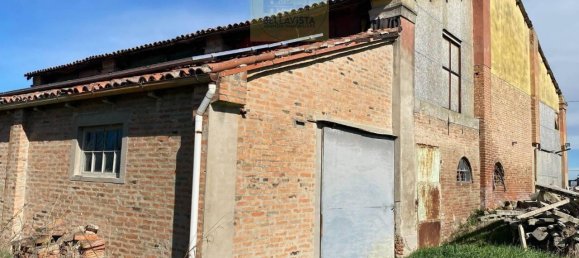 13 rooms House in Argenta, Italy No. 33139 8