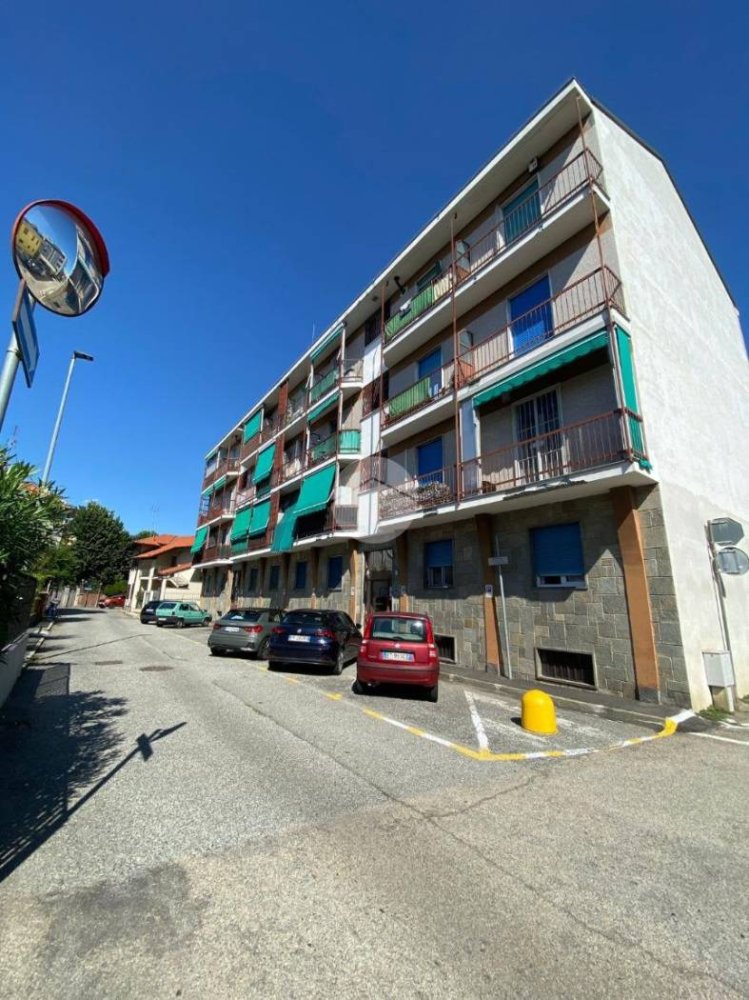 1 bedroom Apartment in Settimo Torinese, Italy No. 375439