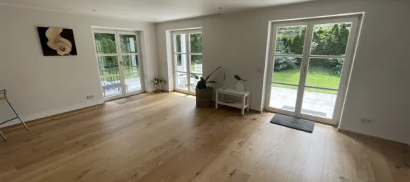 3 bedrooms Townhouse in Munich, Germany No. 124629 6