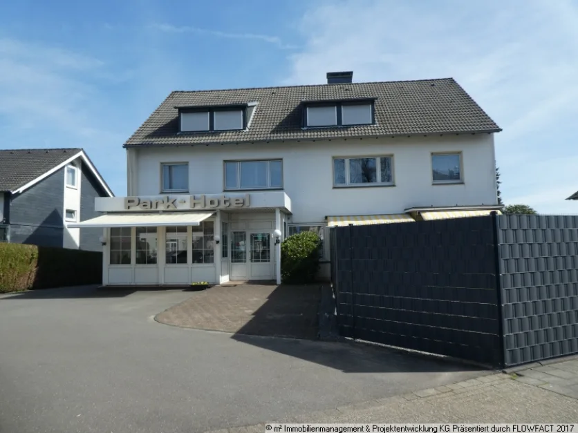 Hotel in Oberbergischer, Germany 564m², Nr. 161486