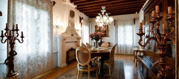 4 bedrooms Villa in Santa Maria di Sala, Italy No. 126284 3