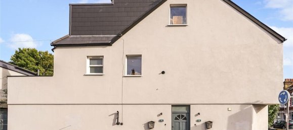 2 bedrooms Apartment in London, United Kingdom No. 12937 4