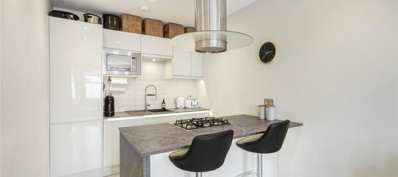 2 bedrooms Apartment in London, United Kingdom No. 12937 8