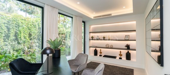 5 Schlafzimmer Villa in Marbella, Spain, Nr. 35611 23