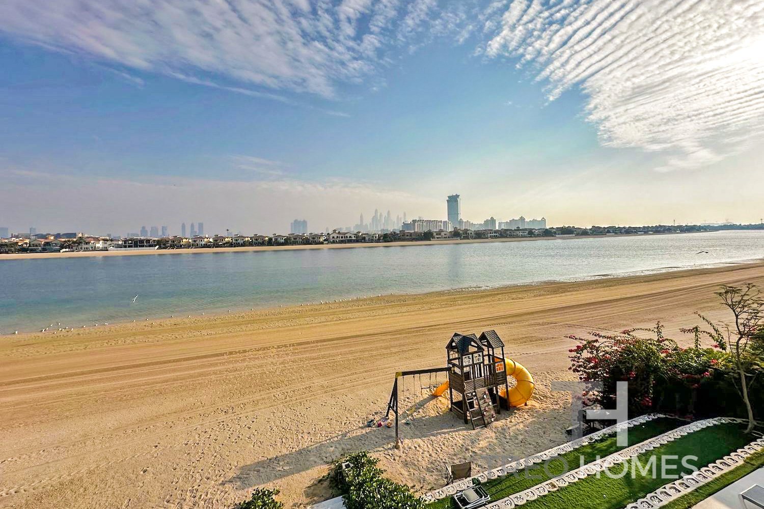 Villa de 4 dormitorios en Palm Jumeirah, UAE No. 95692