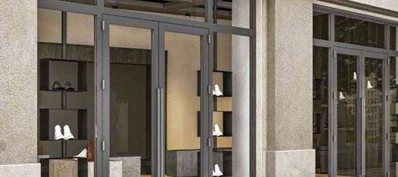 140m² Commercial property in Prato, Italy No. 48461 5