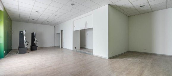 140m² Commercial property in Prato, Italy No. 48461 4