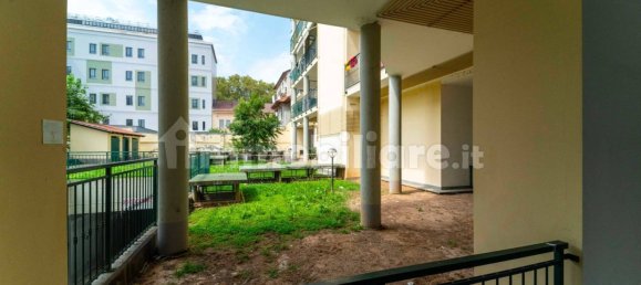 1 bedroom Apartment in Turin, Italy No. 12613 6