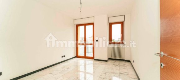 1 bedroom Apartment in Turin, Italy No. 12613 15