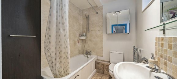 Maisonette de 2 dormitorios en London, United Kingdom No. 7685 9