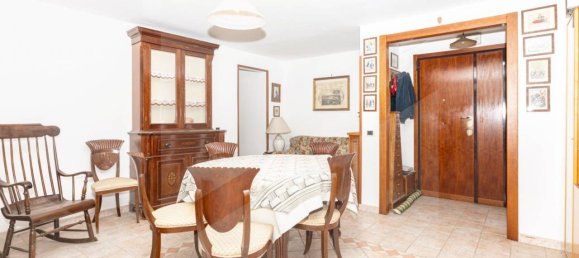 3 rooms Apartment in Ciampino, Italy No. 18938 4