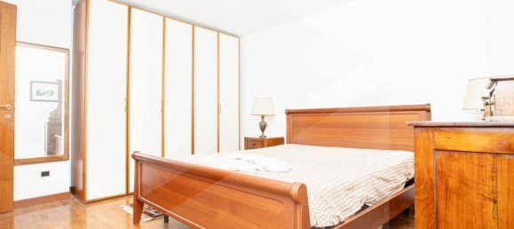 3 rooms Apartment in Ciampino, Italy No. 18938 6