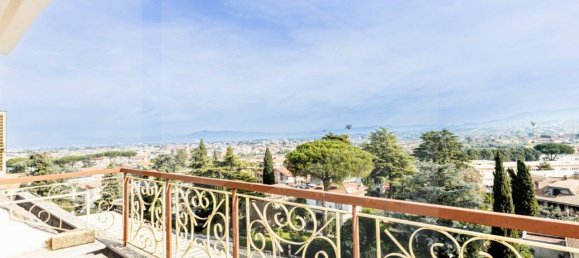 3 rooms Apartment in Ciampino, Italy No. 18938 2