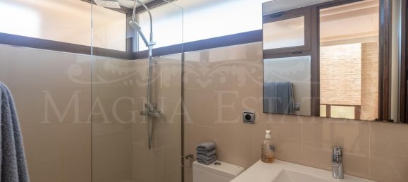 2 Schlafzimmer Penthouse in Estepona, Spain, Nr. 51442 11