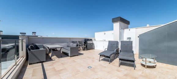 Ático de 3 dormitorios en Dehesa De Campoamor, Spain No. 188669 8