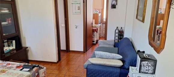 4-salle Appartement à Montecatini Terme, Italy No. 77968 6