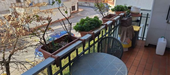 4-salle Appartement à Montecatini Terme, Italy No. 77968 3