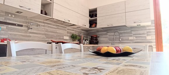 Дом с 6 комнатами в Сорсо, Италия № 168952 18