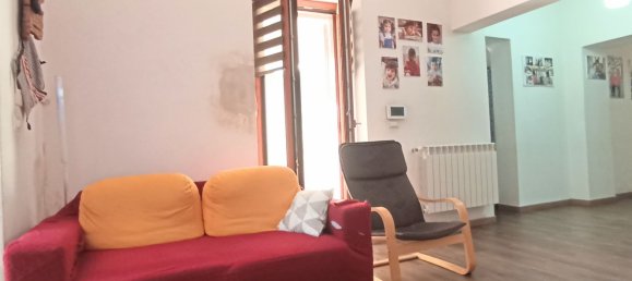 Дом с 6 комнатами в Сорсо, Италия № 168952 17