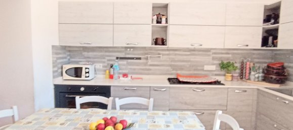 Дом с 6 комнатами в Сорсо, Италия № 168952 20