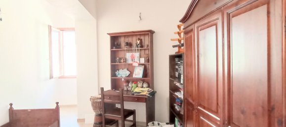 Дом с 6 комнатами в Сорсо, Италия № 168952 34