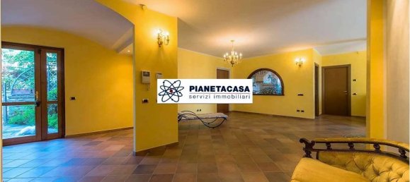 2 bedrooms Apartment in Villa d'Almè, Italy No. 265904 6