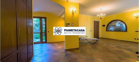 2 bedrooms Apartment in Villa d'Almè, Italy No. 265904 8