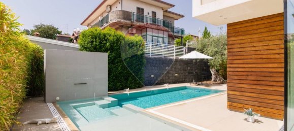 Villa de 4 dormitorios en Mascalucia, Italy No. 357417 32