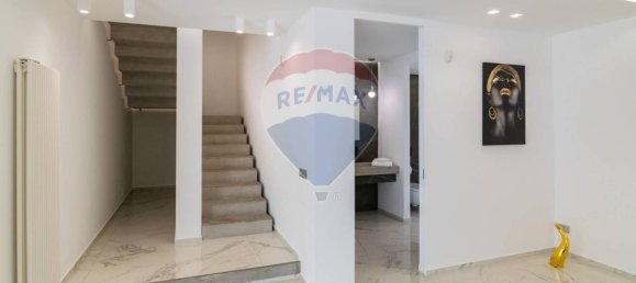 Villa de 4 dormitorios en Mascalucia, Italy No. 357417 9