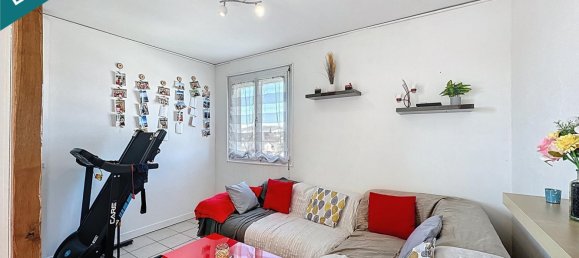 2 bedrooms Apartment in Sens, France No. 40343 2