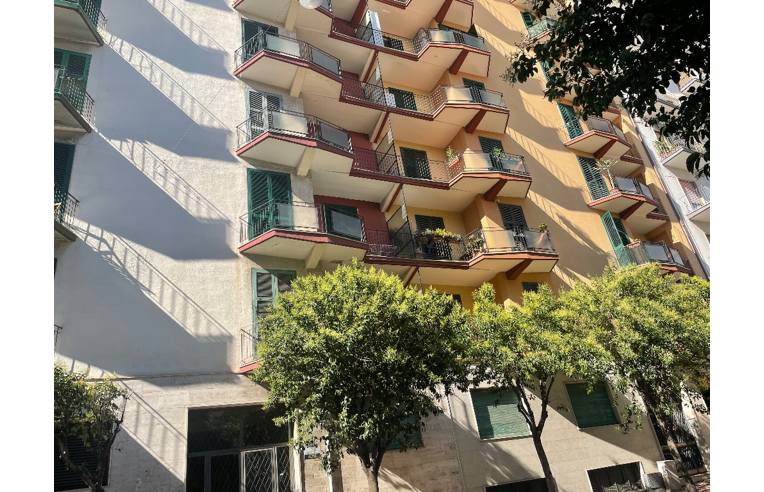 5 rooms Apartment in Taranto, Italy No. 257067