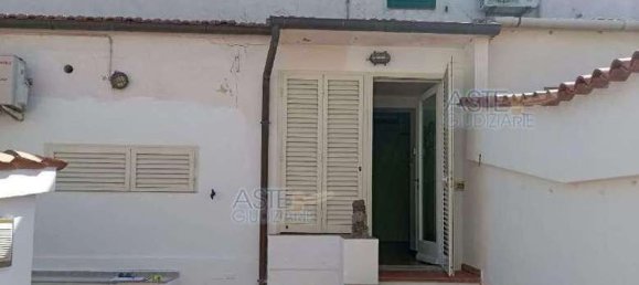 3 rooms Apartment in Portoferraio, Italy No. 41719 11