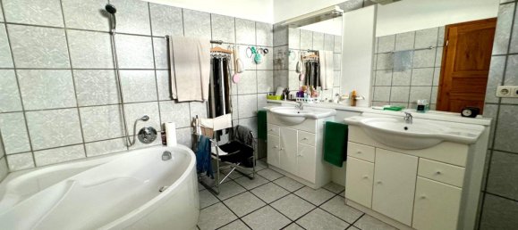 Здание с 15 спальнями в Диллинген ан дер Донау, Германия № 288154 14