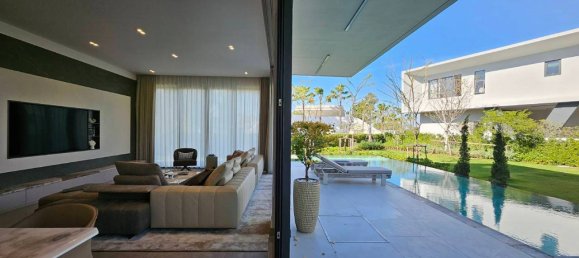 4 bedrooms Villa in Gloria villas, Pattaya, Thailand No. 31955 3