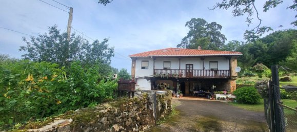 3 bedrooms House in Alfoz de Lloredo, Spain No. 134636 2