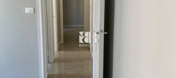1 bedroom Apartment in Rome, Italy No. 324598 5