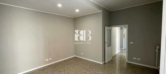 1 bedroom Apartment in Rome, Italy No. 324598 11