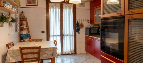 3 bedrooms Apartment in Forlì, Italy No. 328224 5