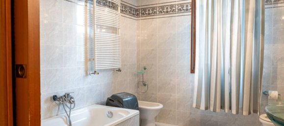 3 bedrooms Apartment in Forlì, Italy No. 328224 10