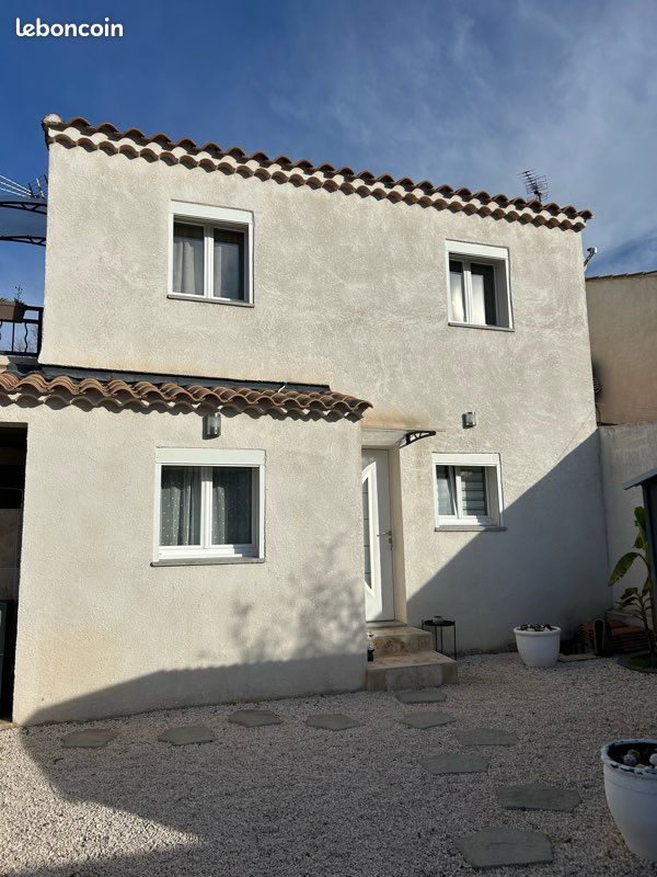 3 bedrooms House in La Crau, France No. 302514