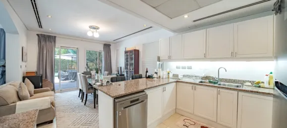 2 bedrooms Warehouse in Jumeirah Village Triangle, UAE No. 105971 5