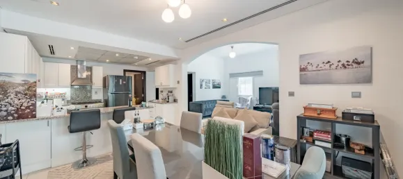 2 bedrooms Warehouse in Jumeirah Village Triangle, UAE No. 105971 3