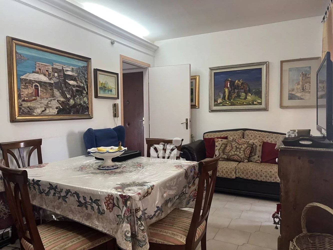 Квартира с 4 спальнями в Марсала, Италия № 334485